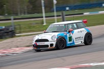 mini-challenge-r56-car-modified-for-endurance