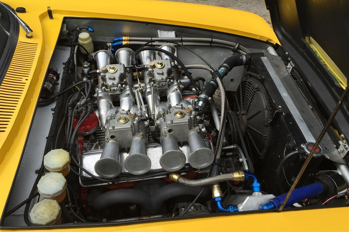 Original manifold and 45mm Webers