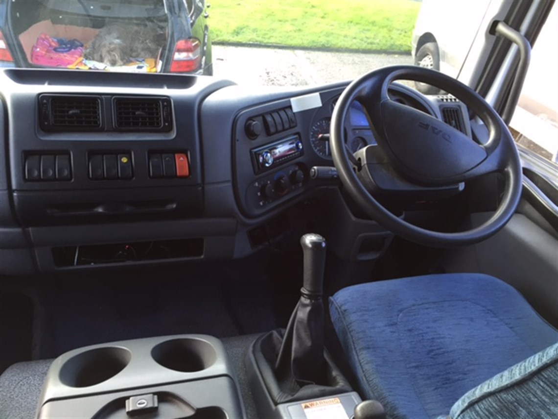 daf-racing-car-transporter-high-quality-accom