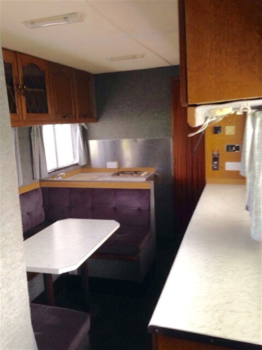 race-car-transporter-not-including-tractor-un