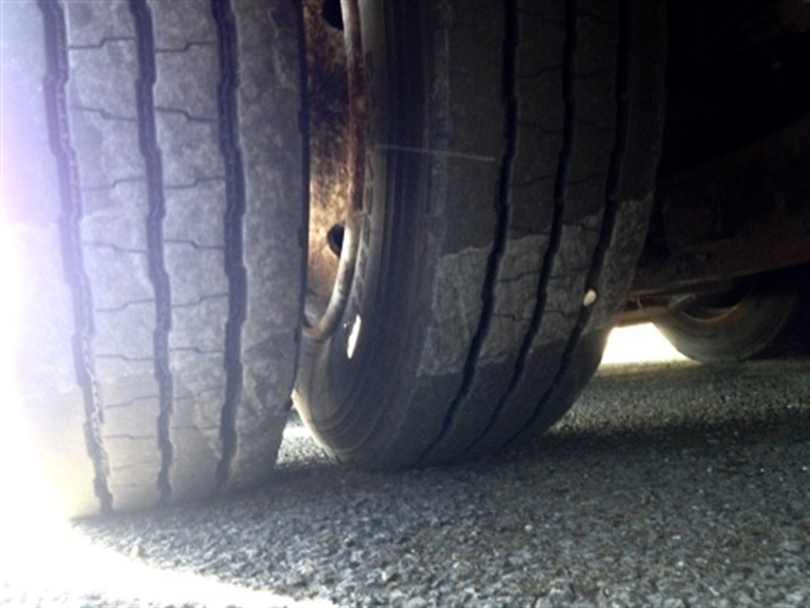 race-car-transporter-not-including-tractor-un