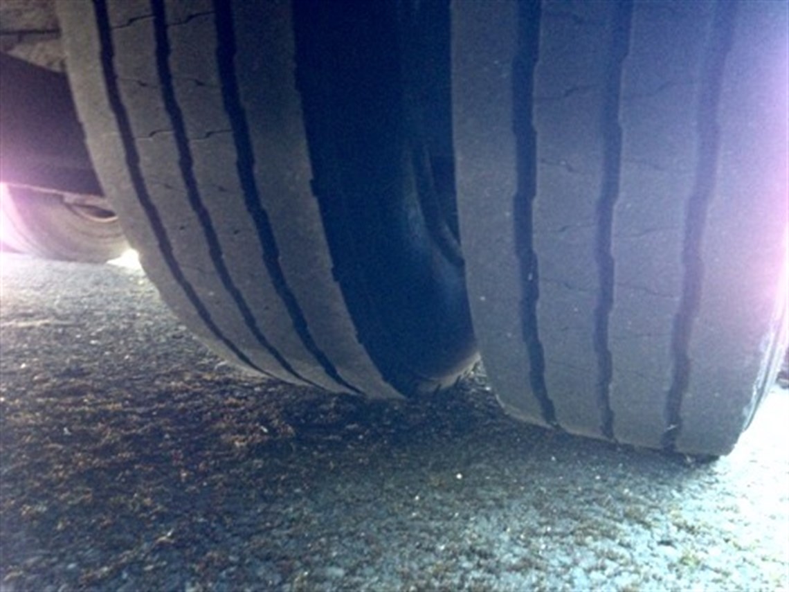 race-car-transporter-not-including-tractor-un