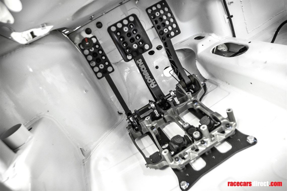 porsche-911-imsa-rsr-935-934