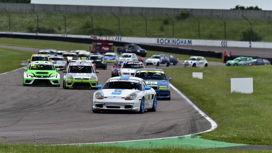 porsche-boxster-32s-race-car