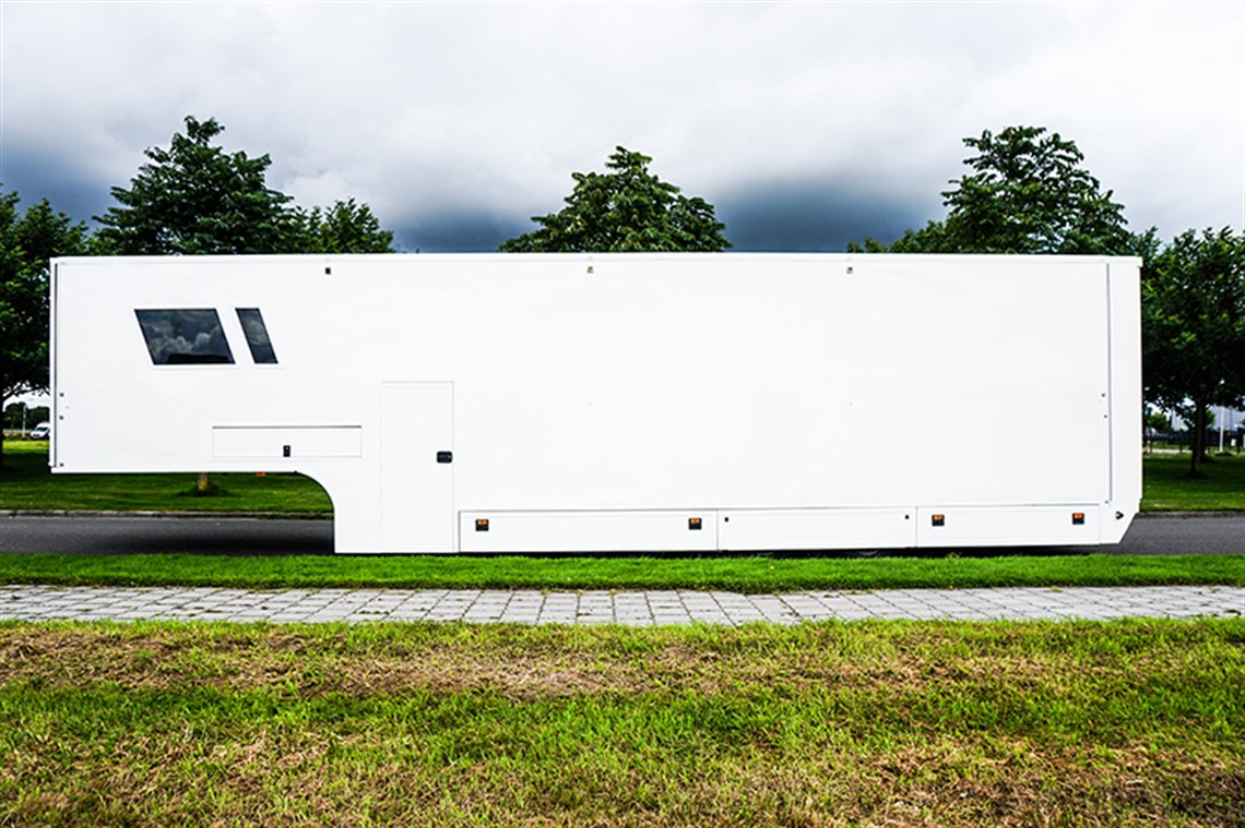 racetrailer-2-large-awnings-fit-4-cars-fresh