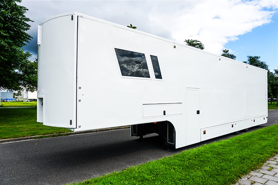 racetrailer-2-large-awnings-fit-4-cars-fresh