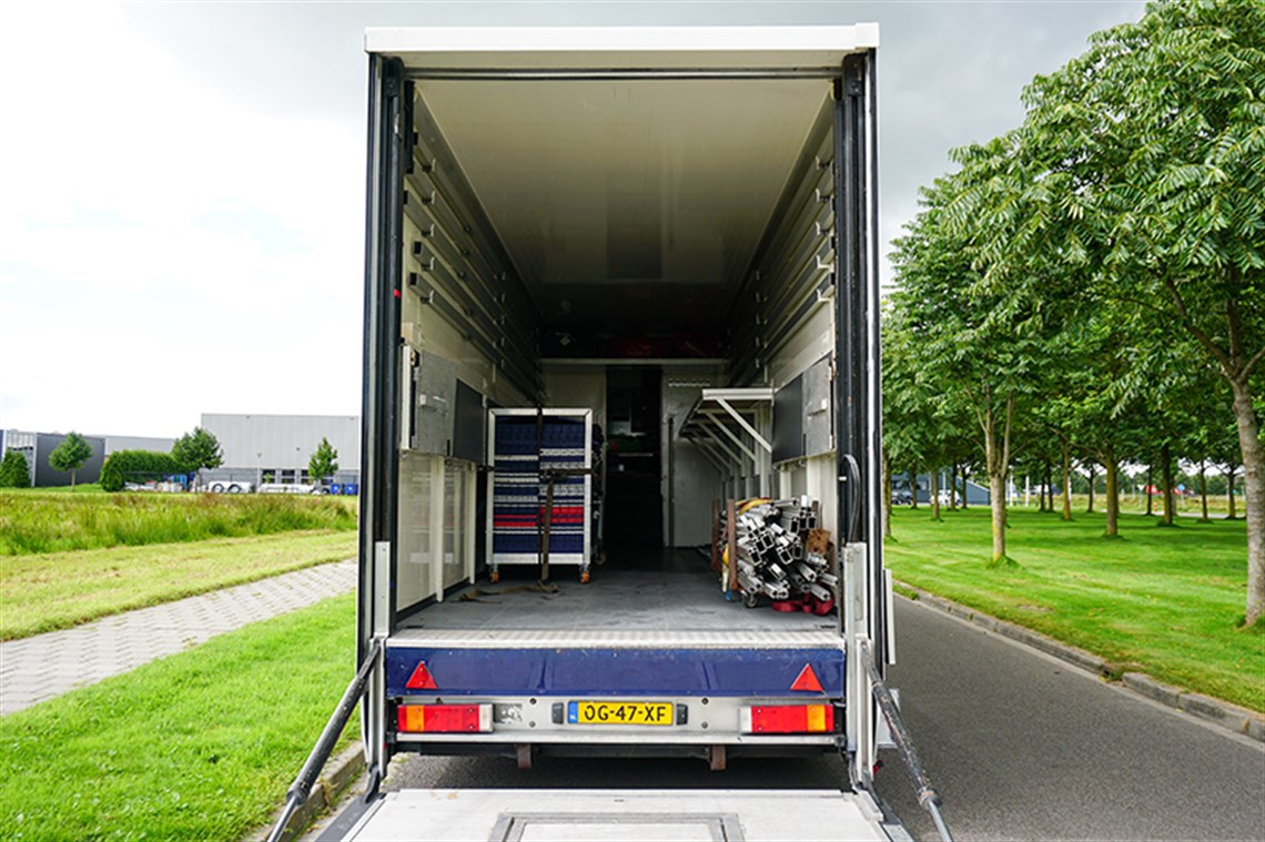 racetrailer-2-large-awnings-fit-4-cars-fresh