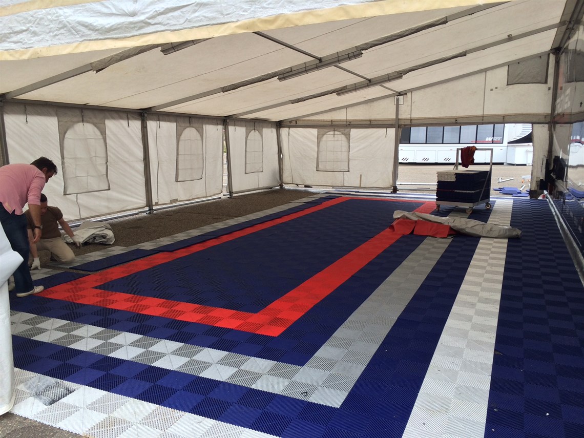 racetrailer-2-large-awnings-fit-4-cars-fresh