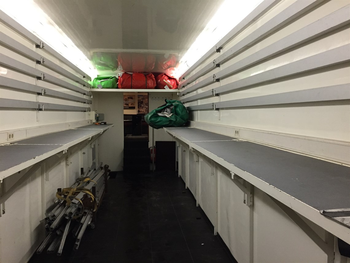 racetrailer-2-large-awnings-fit-4-cars-fresh