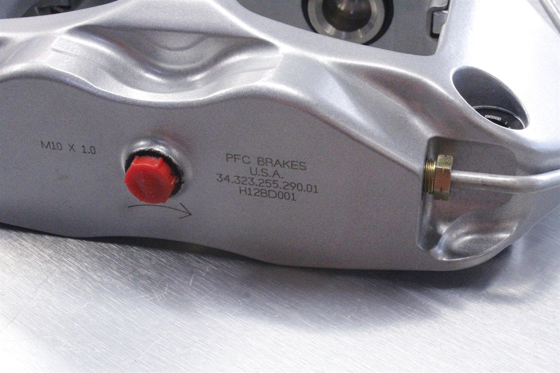 2-performance-friction-calipers-zr34