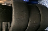 hankook-slicks-200580-r15-and-210610-r16