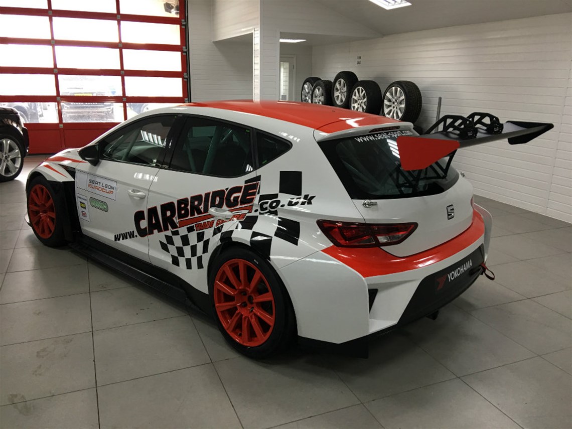 2015-seat-leon-eurocup-factory-race-car---cha