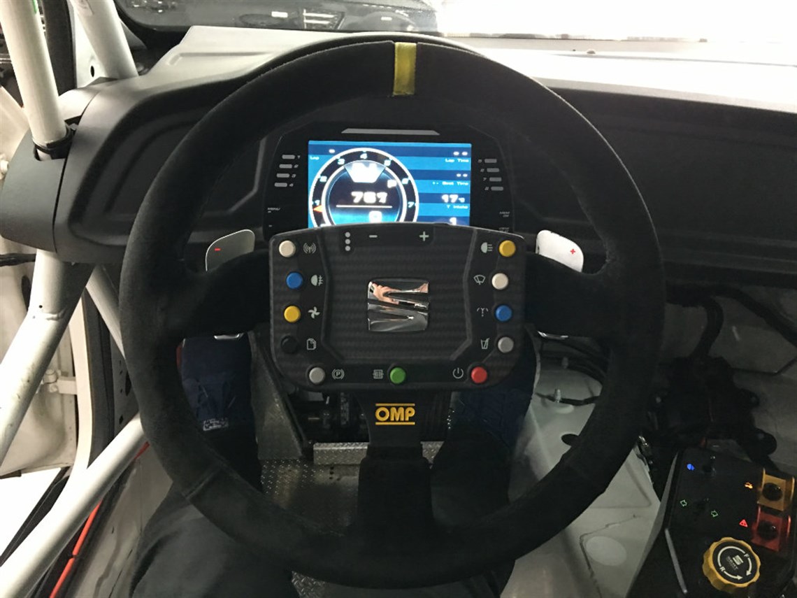 2015-seat-leon-eurocup-factory-race-car---cha