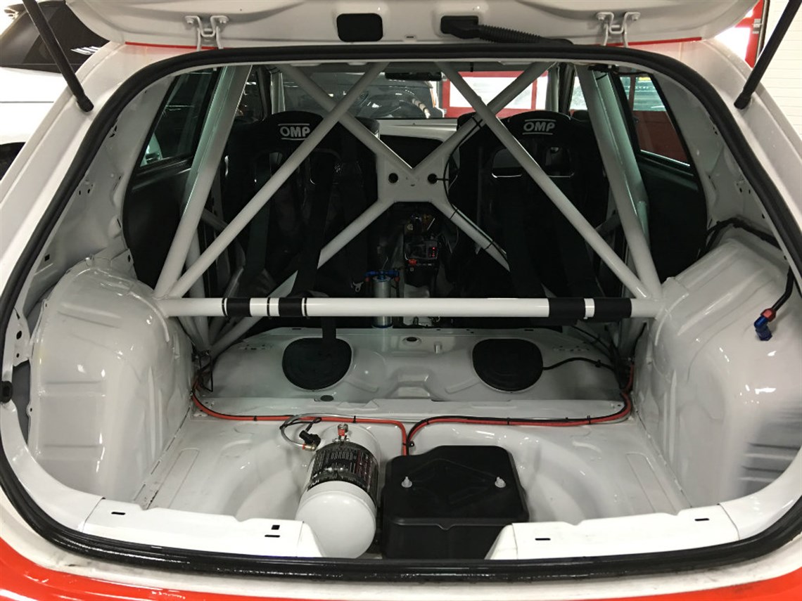 2015-seat-leon-eurocup-factory-race-car---cha