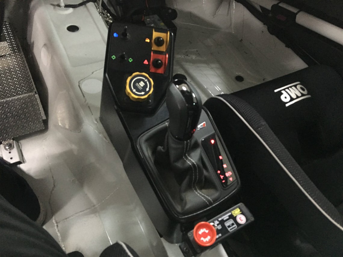 2015-seat-leon-eurocup-factory-race-car---cha