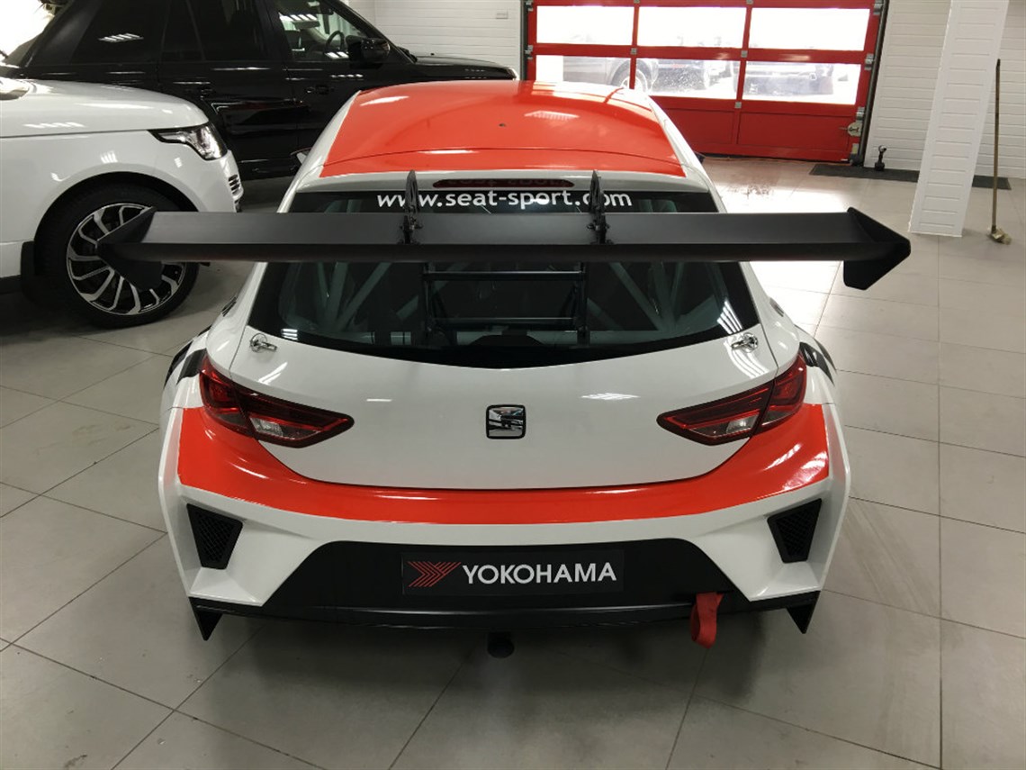 2015-seat-leon-eurocup-factory-race-car---cha