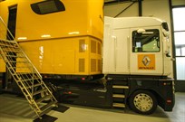 renault-f1-pump-up-office-racetrailer-incl-ma