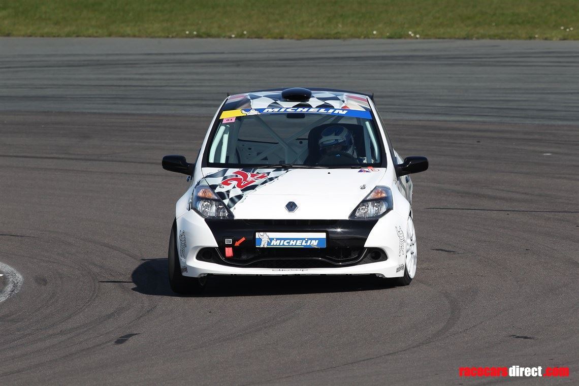 clio-cup-race-car-no-457-rally-car-r3-spec