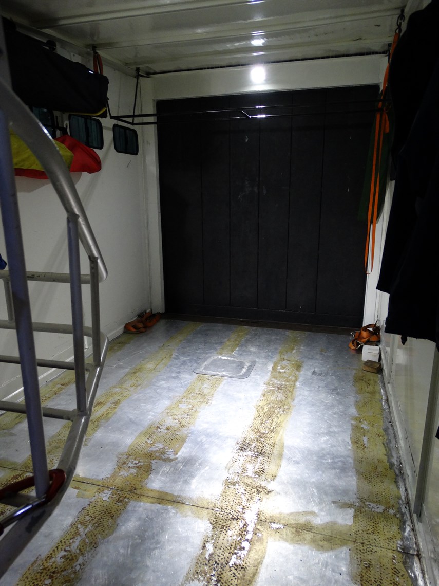 2004-renault-midlam-180-75t