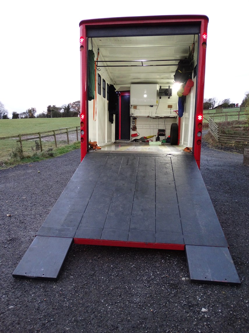 2004-renault-midlam-180-75t