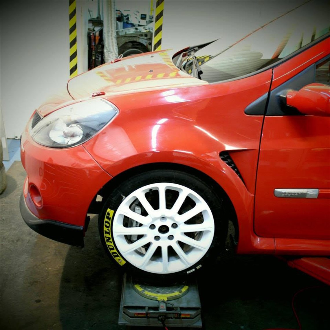 renault-clio-3-rs-race-rally-car-n-spec