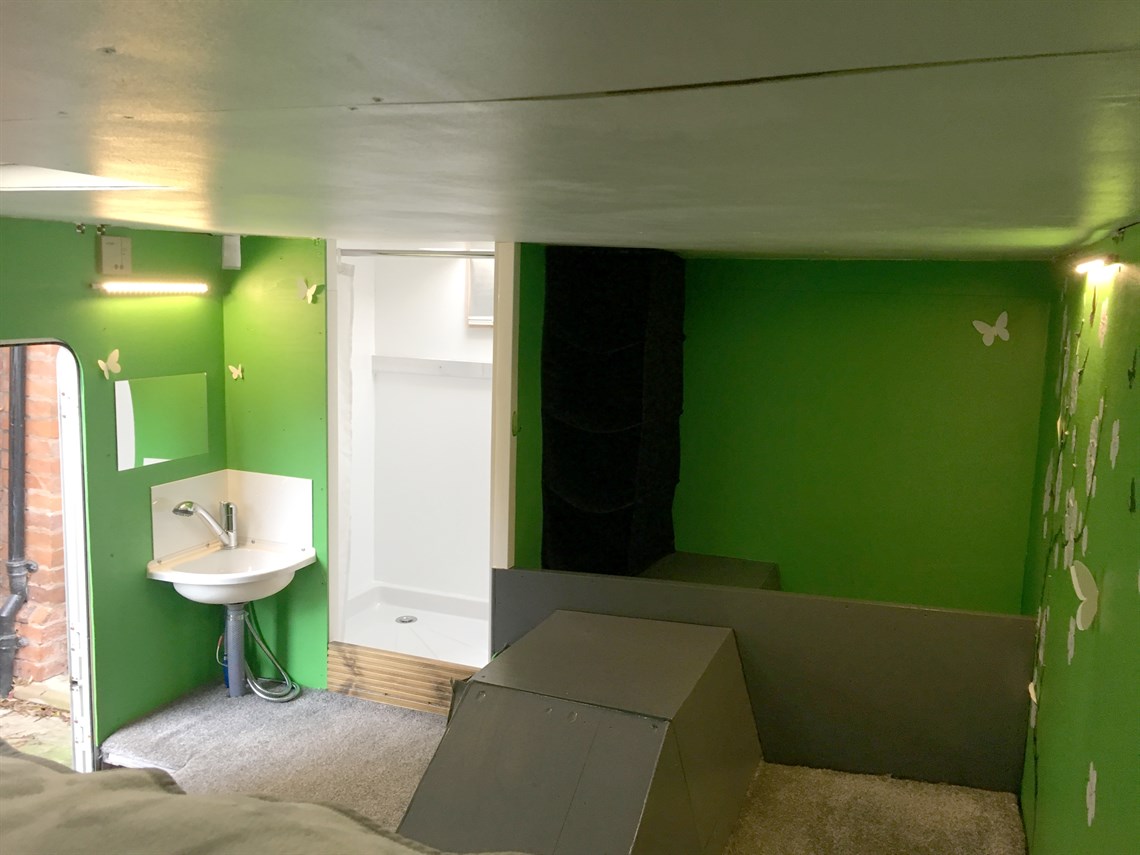 renault-master-25-dci-transporter-35-ton-with