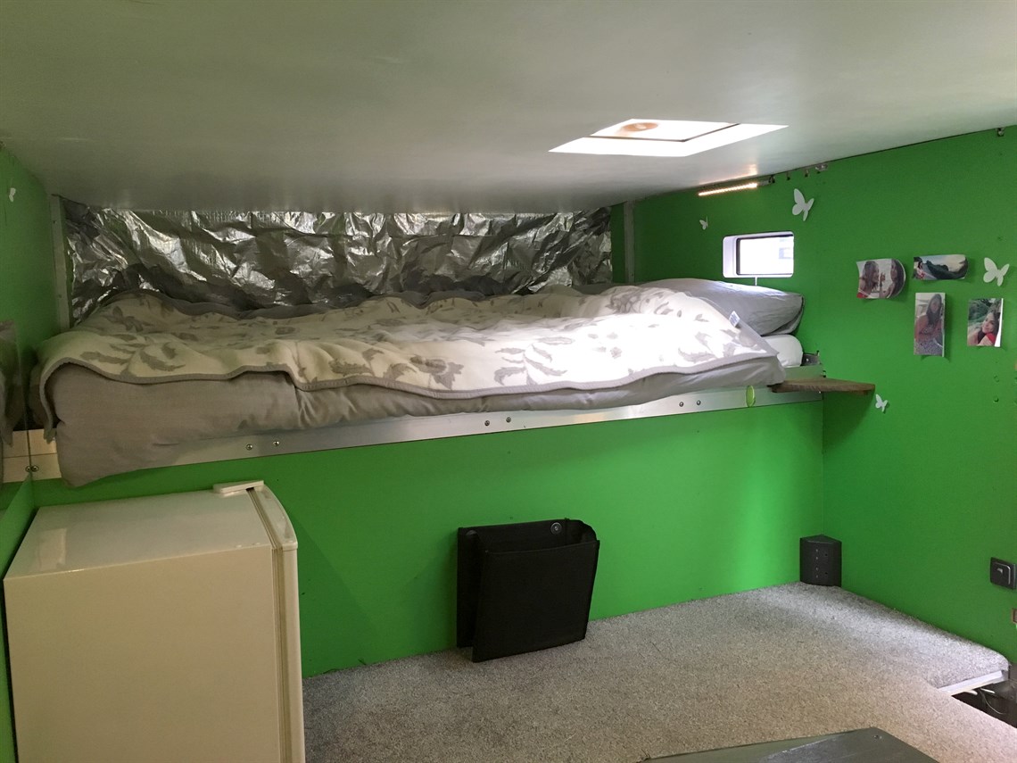 renault-master-25-dci-transporter-35-ton-with