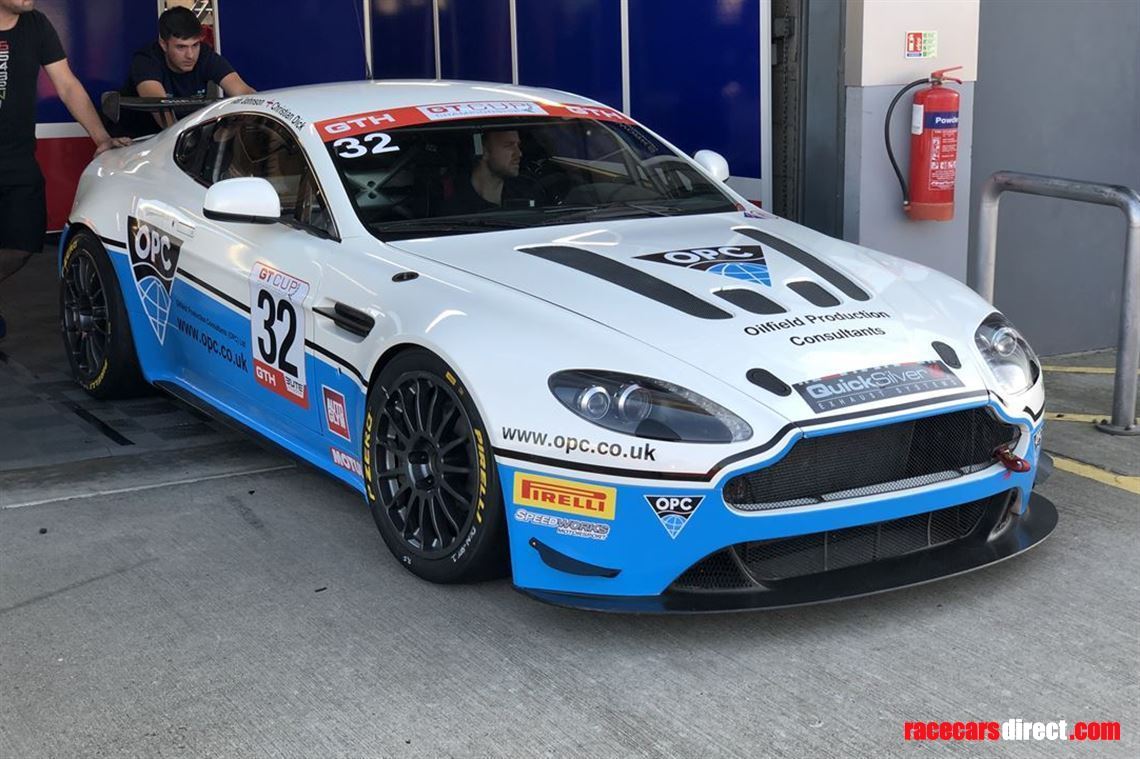 aston-martin-v8-vantage-gt4-093-zero-hours-en