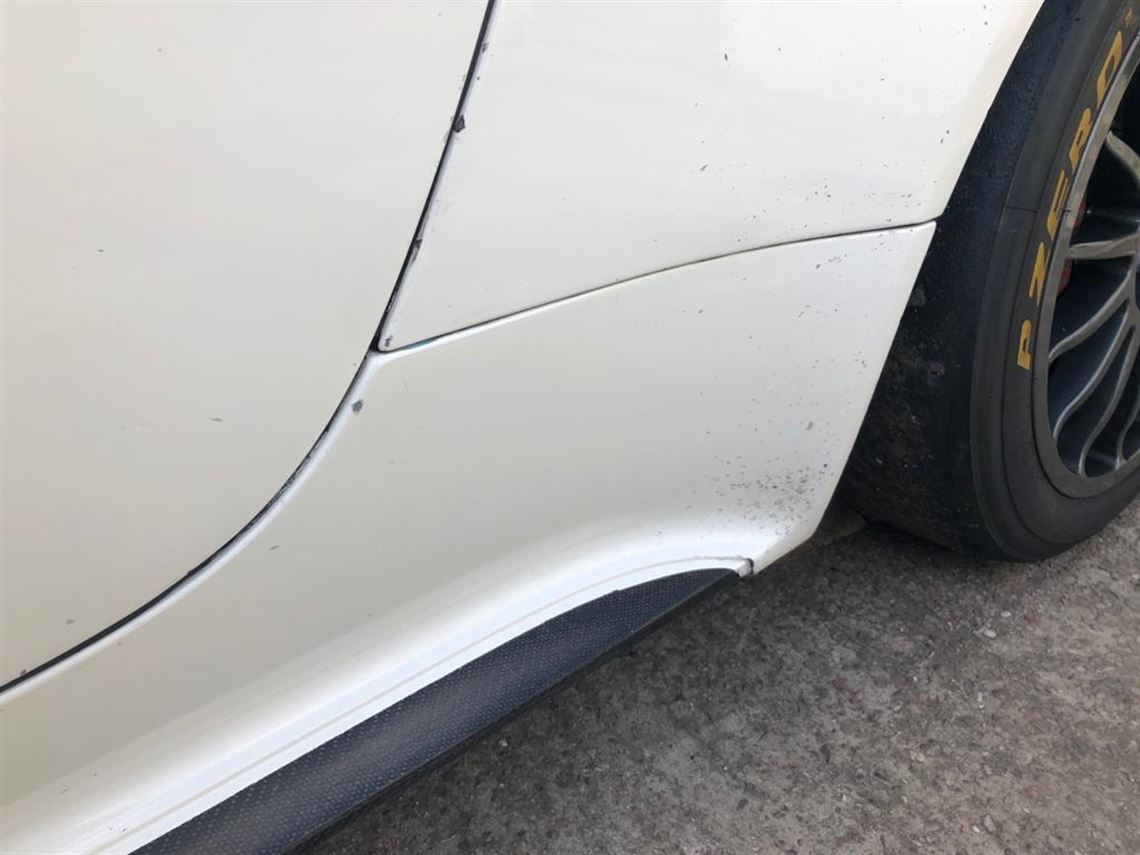 aston-martin-v8-vantage-gt4-093-zero-hours-en