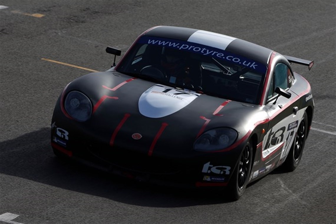 ginetta-g40-gt5-challenge---championship-winn