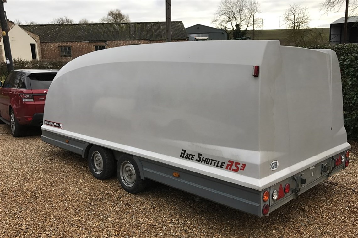 brian-james-race-shuttle-3-trailer