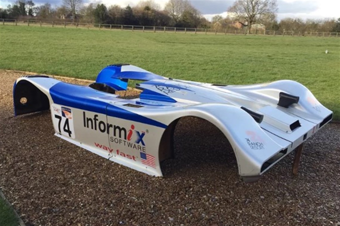 reynard-2kq-002-lmp-race-car-side-and-rear-bo