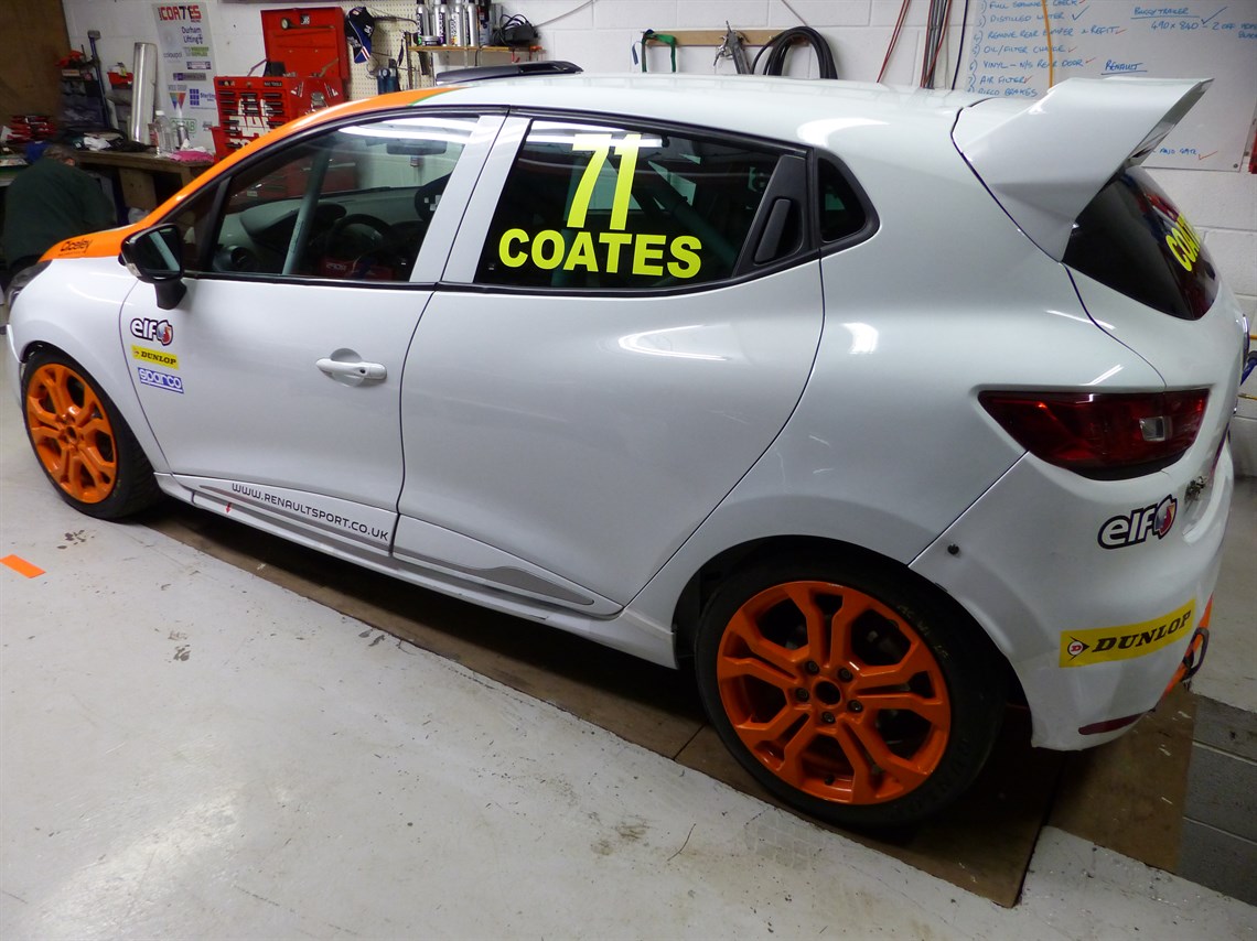 x98-clio-cup-car---race-graduate-cup-winning