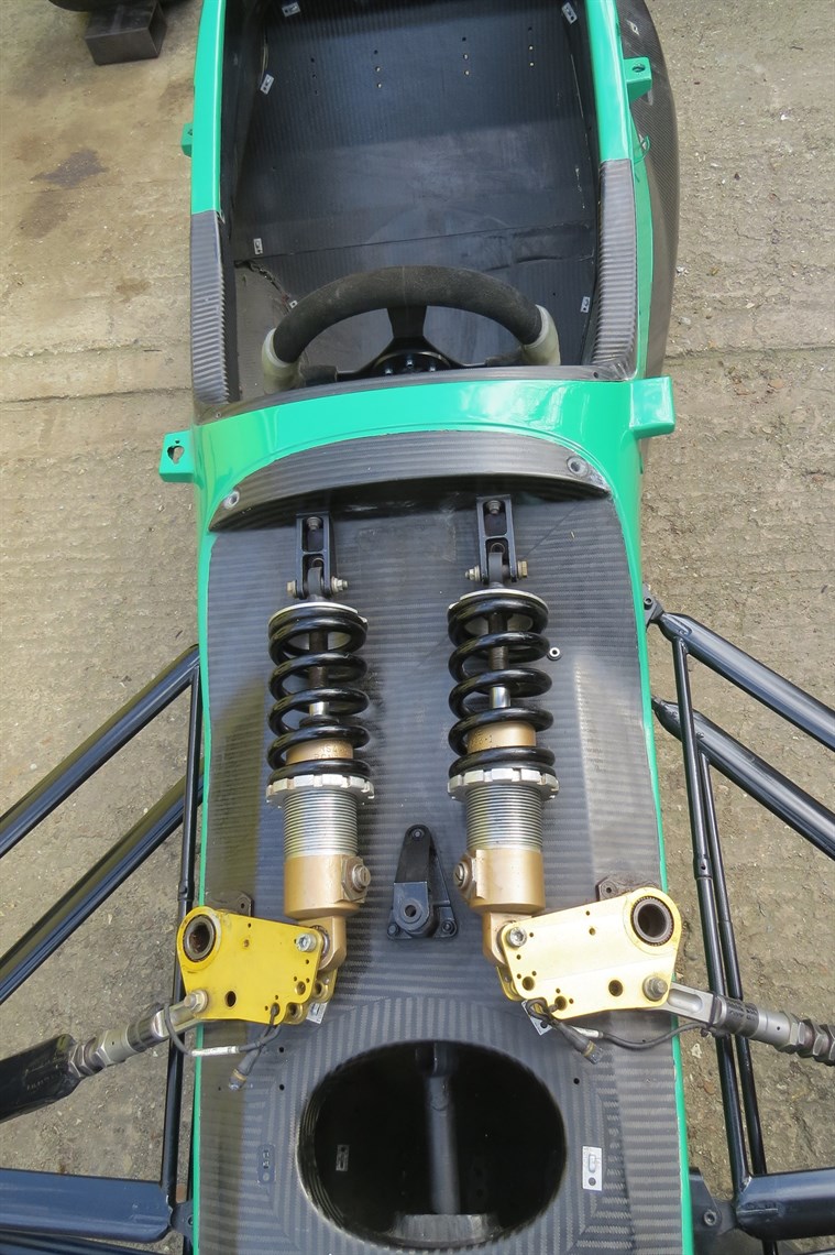 this-is-a-lola-b0200carbon-tubrolling-chassis