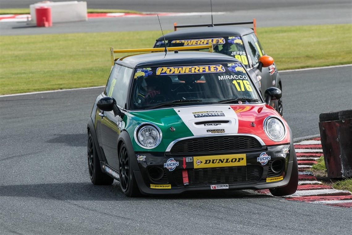 r56-mini-cooper-smini-championship-180-open-c