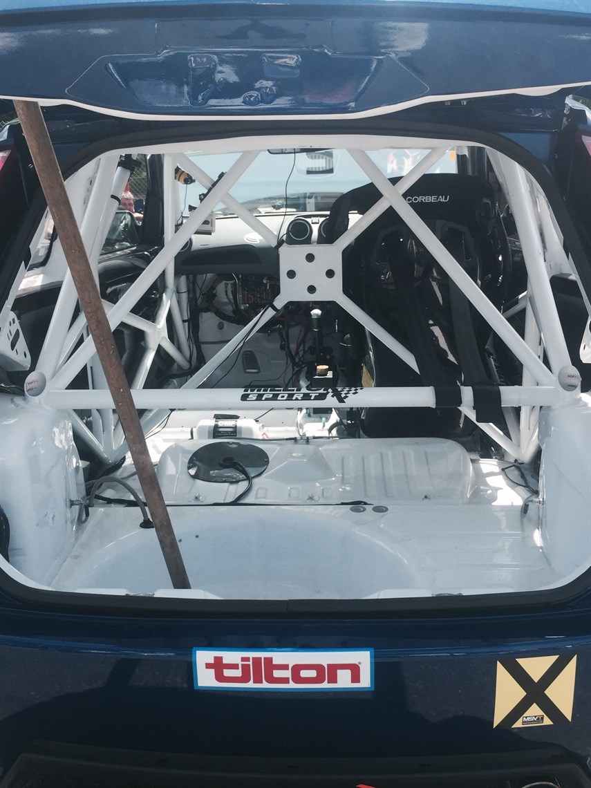 ford-fiesta-st-race-car