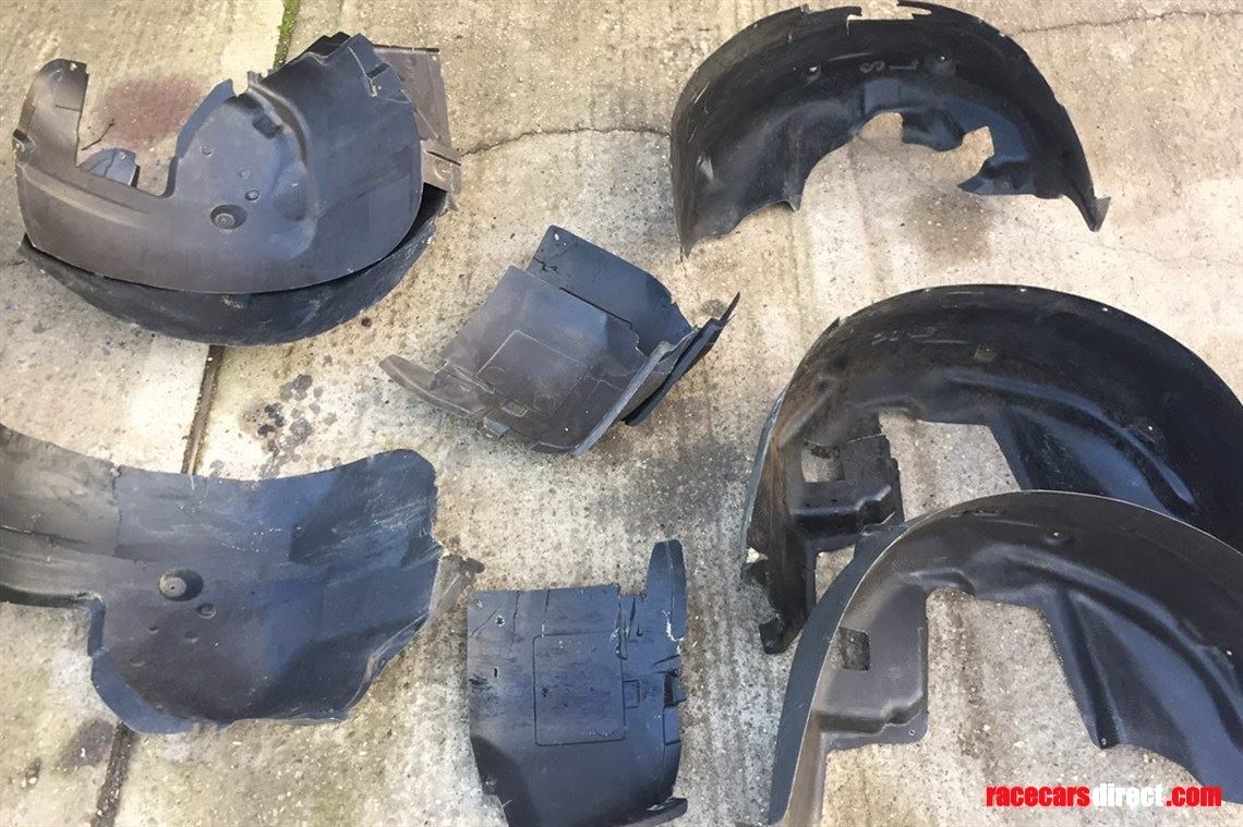 bmw-e90-btccwtcc-carbon-wheel-arch-trims