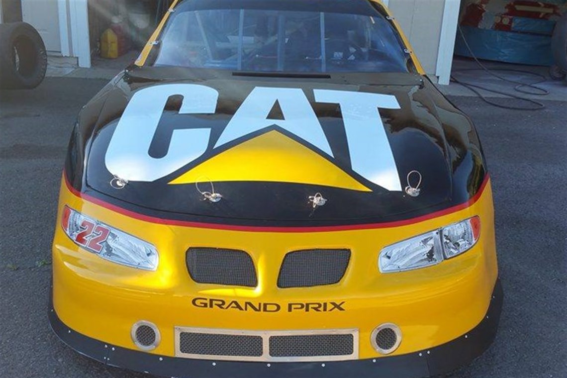 nascar-road-race-ward-burton-22-caterpillar-s