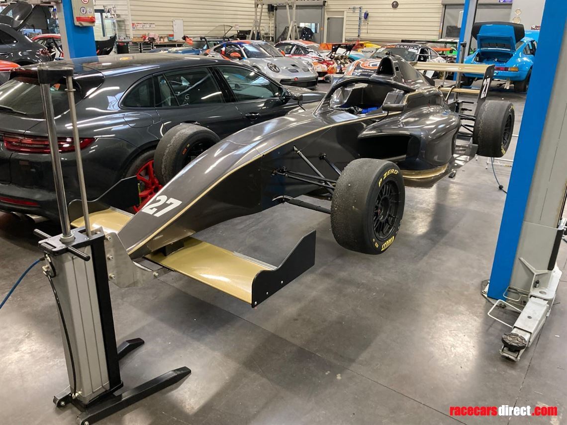 jwa-bespoke-air-lifts-for-professional-motor