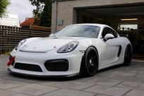 porsche-cayman-gt4-clubsport-racecar