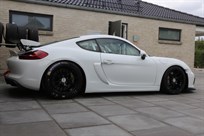 porsche-cayman-gt4-clubsport-racecar