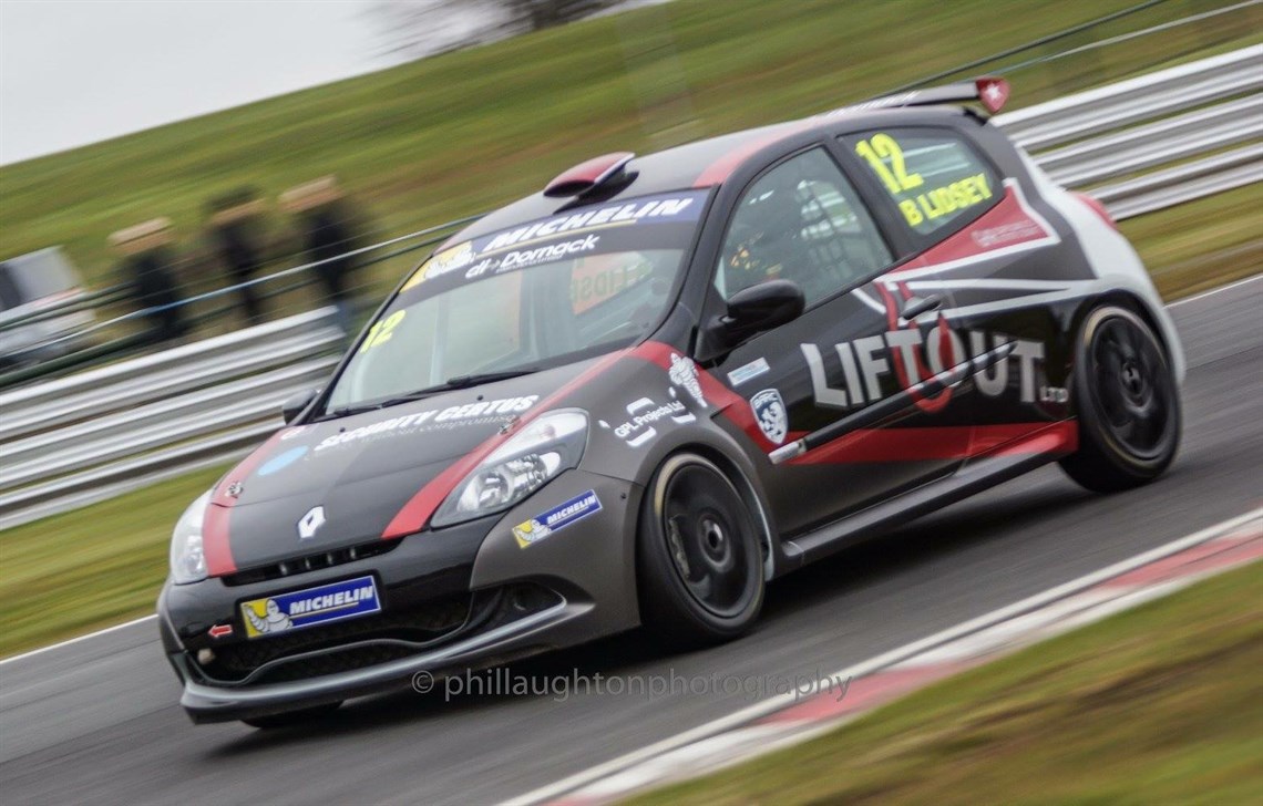 renault-clio-cup-generation-3-race-car