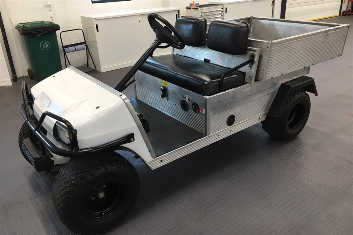 club-car-turf-2-xrt-utility-vehicle