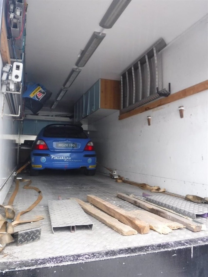 volvo-fl7-race-car-transporter