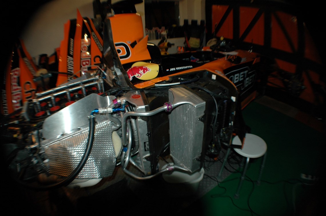 2000-f1-arrows-a21--