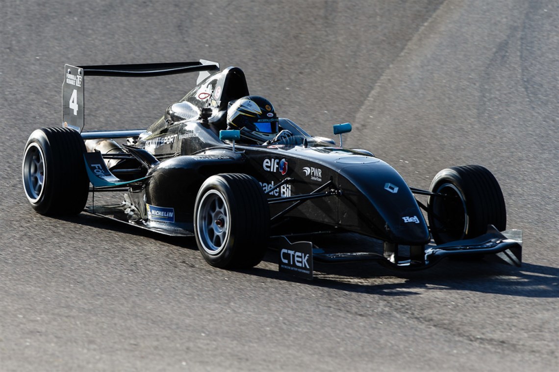 3x-formula-renault-16-spares