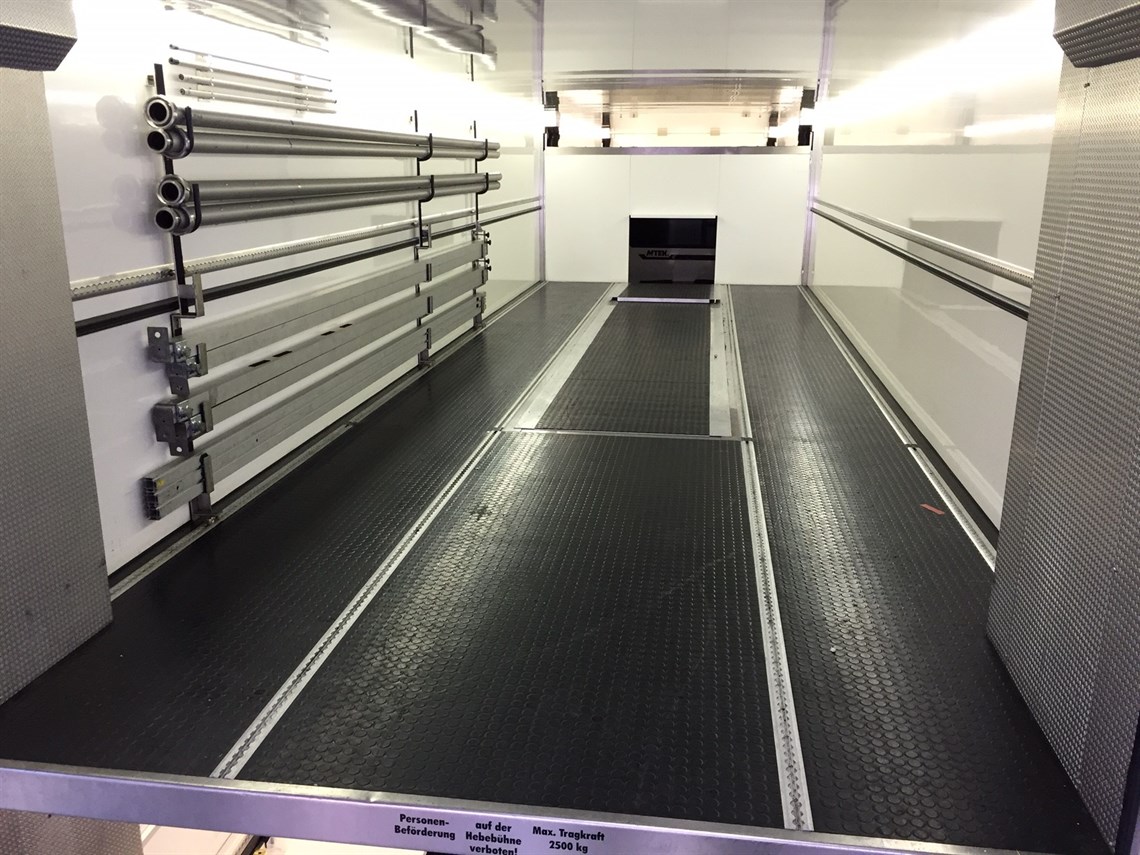 bmw-dtm-schuler-racetrailer-for-3-cars-and-of