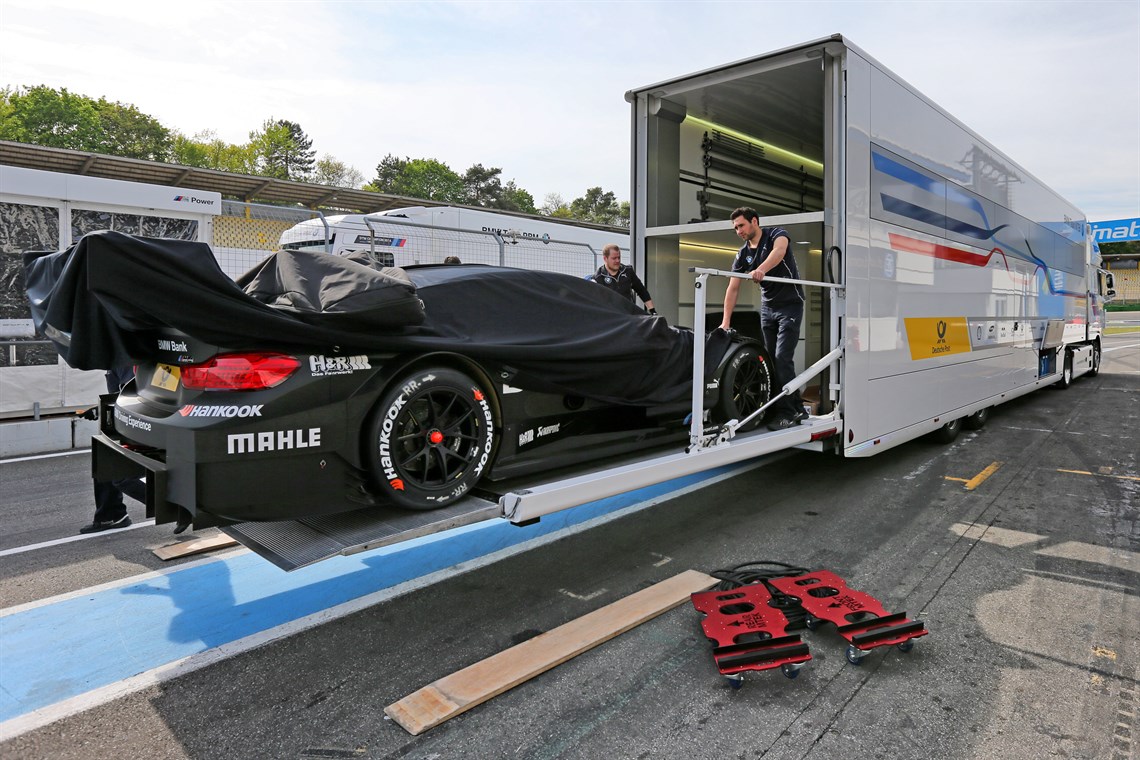 bmw-dtm-schuler-racetrailer-for-3-cars-and-of