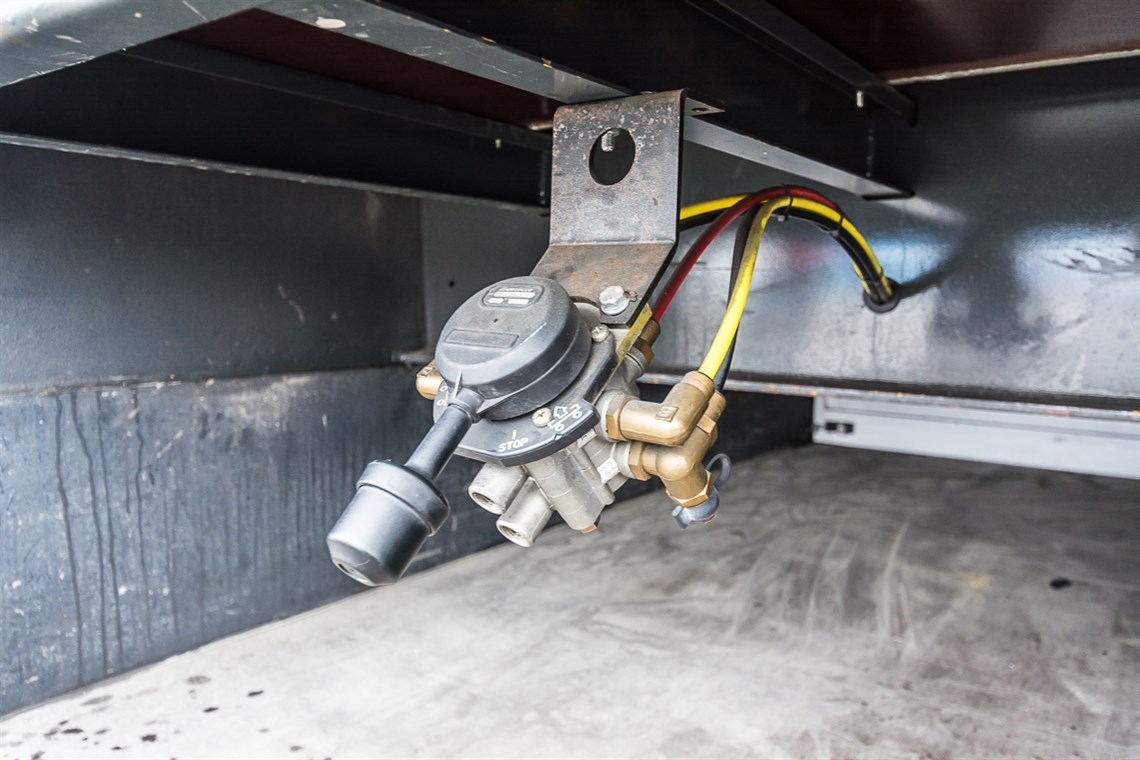 racetrailer-office-double-deck-airconditionin