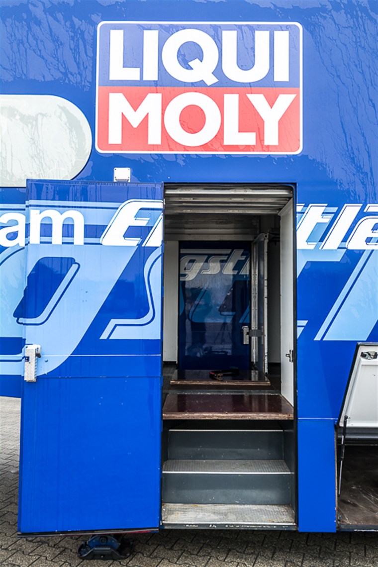 racetrailer-office-double-deck-airconditionin